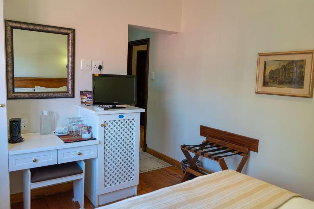 Turnberry Boutique Hotel Oudtshoorn Room photo
