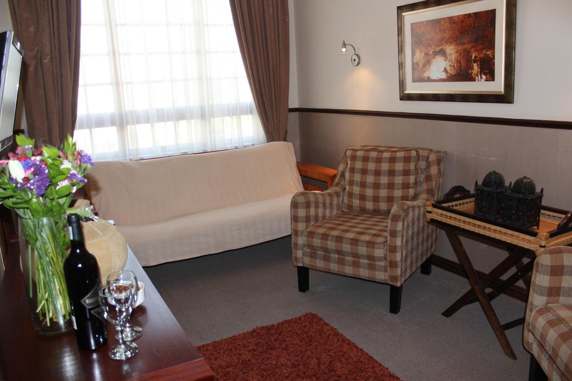 Turnberry Boutique Hotel Oudtshoorn Room photo